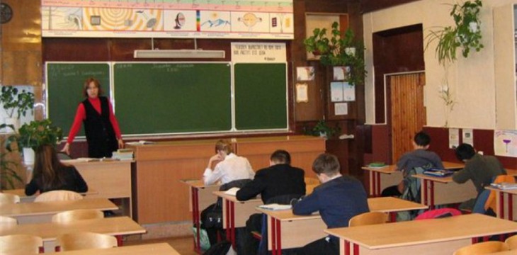Второй иностранный язык стал обязательным в российских школах