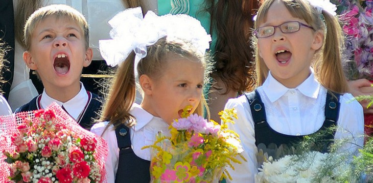 Госдума отклонила предложение, касающееся еженедельного исполнения в школах гимна РФ