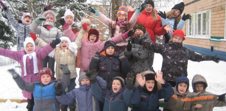 В зимние каникулы в муниципалитетах организовано свыше 300 пришкольных лагерей