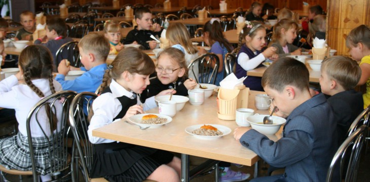 В Казани хотят повысить цены на обеды для школьников