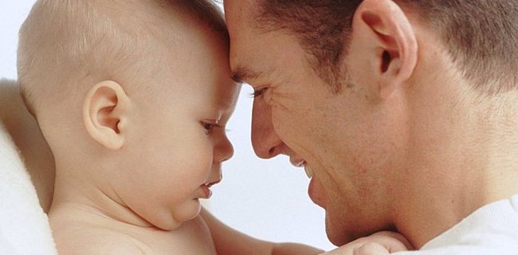 Ученые выяснили оптимальный возраст для отцовства
