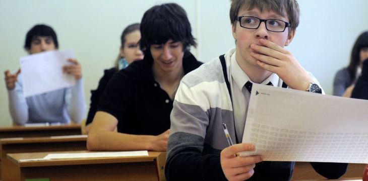 Почти половина российских школьников предпочитает после 9 класса поступать в училища 