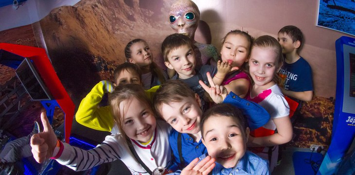Детский развлекательный центр "Зарница" приглашает на праздник "День зрителя"!